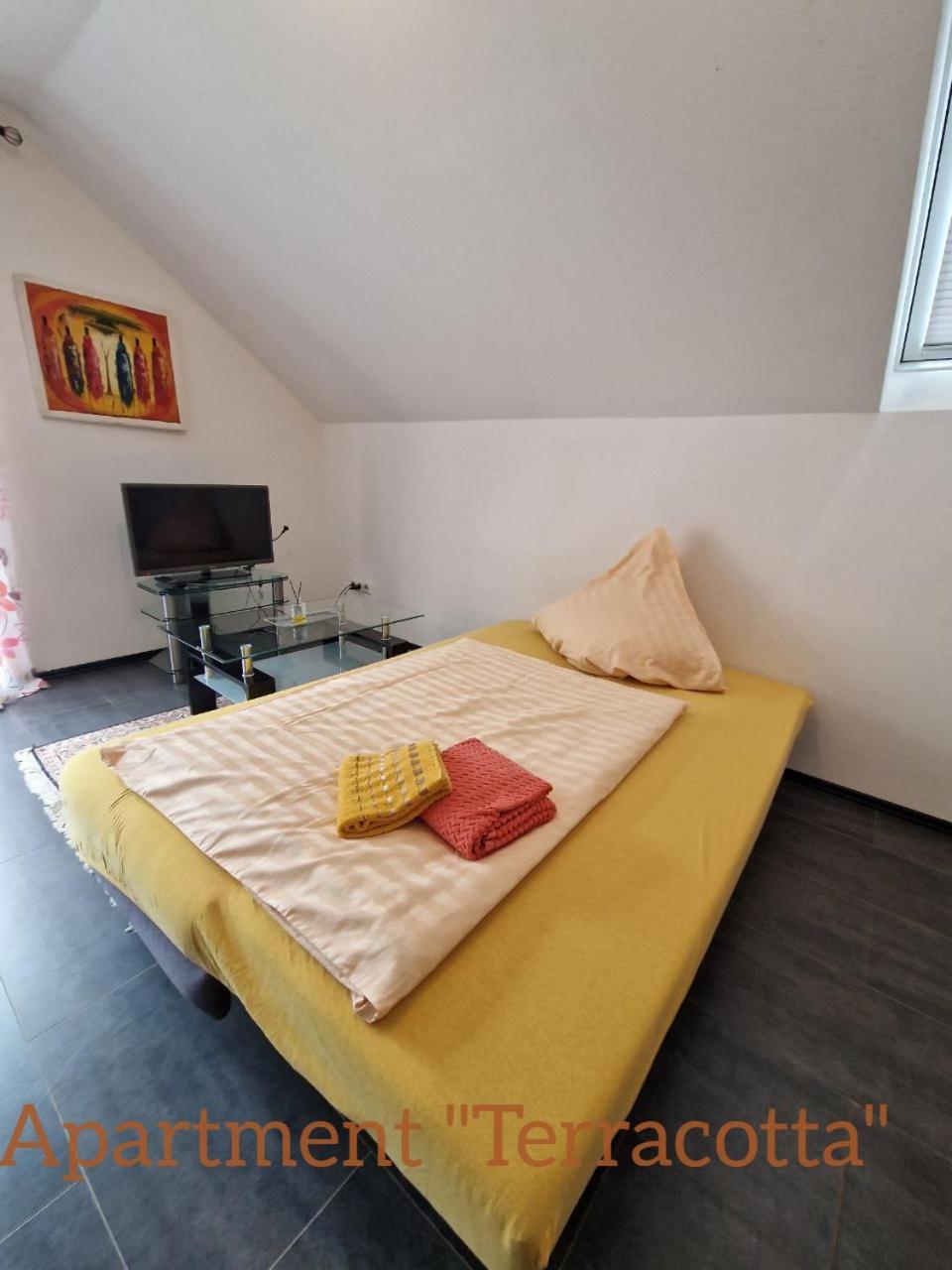Weingut Im Moselkrampen Appartement Ellenz-Poltersdorf Buitenkant foto