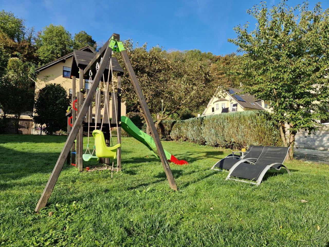 Weingut Im Moselkrampen Appartement Ellenz-Poltersdorf Buitenkant foto