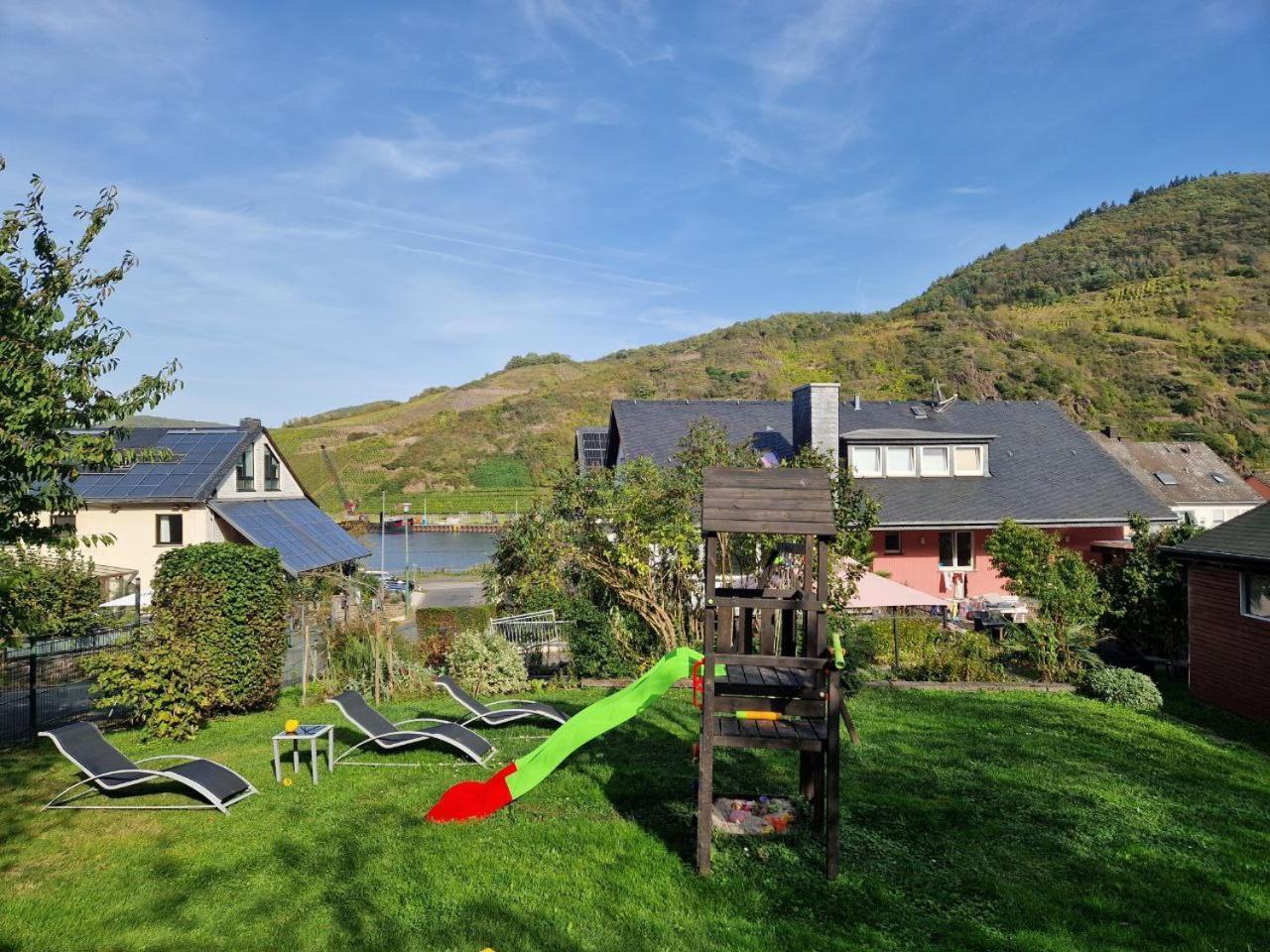 Weingut Im Moselkrampen Appartement Ellenz-Poltersdorf Buitenkant foto